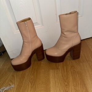 Jeffrey Campbell platform boot